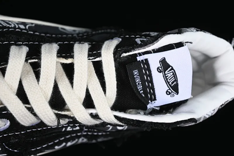 All categories Vans Vans series Vans Hi Vans high-top Vault by Vans x Invincible joint series high-top casual sneakers VN000CDDBP6